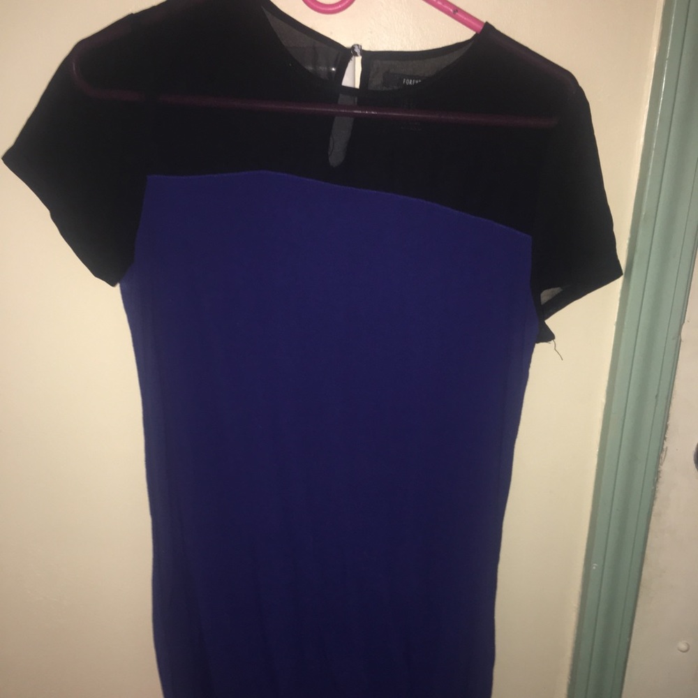 Short dress